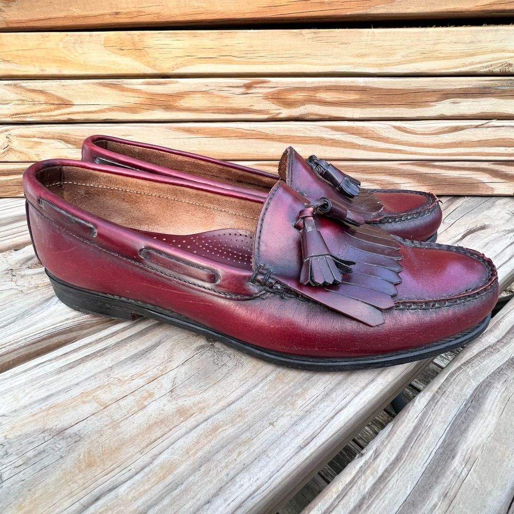- GH Bass Sz 10 Weejun Layton Kiltie Oxblood Tassel Loafers! EUC!